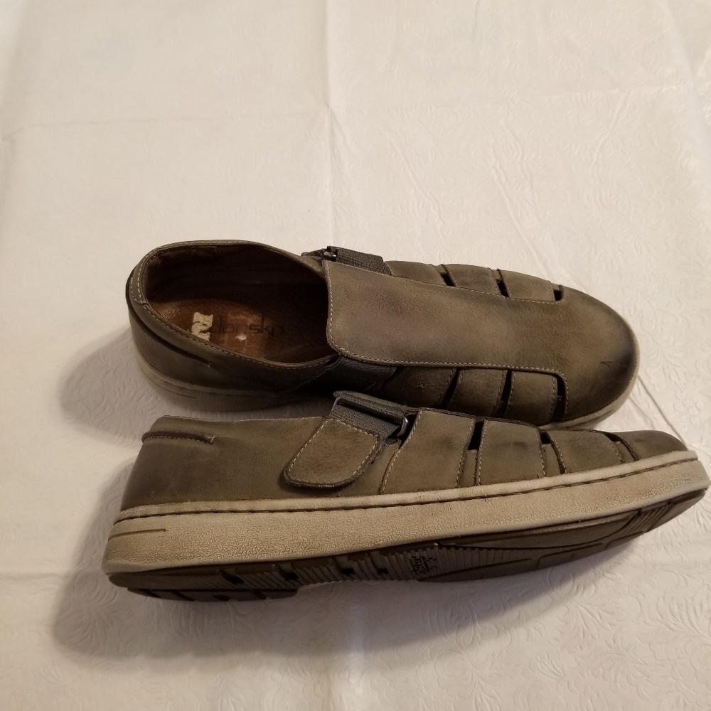 Dansko Vince Fisherman Sandal Shoes
